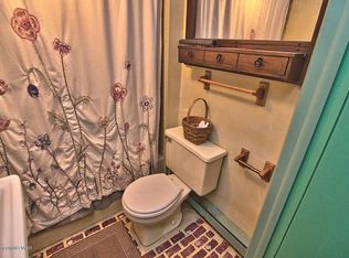 26 Old Timber Rd, Mount Pocono, PA 18344