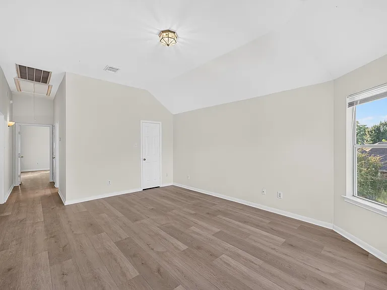 1727 Emma Cove Ct — Photo 33