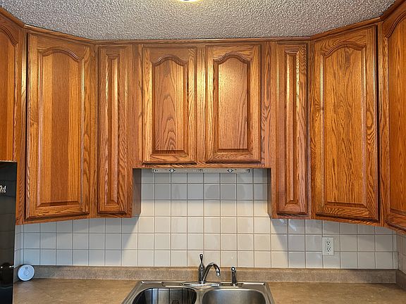 3rd image of 257 N Westwood Ave