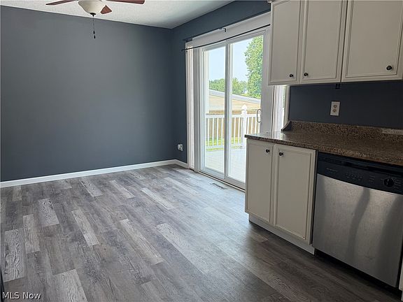 4th image of 3337 Northern St NE