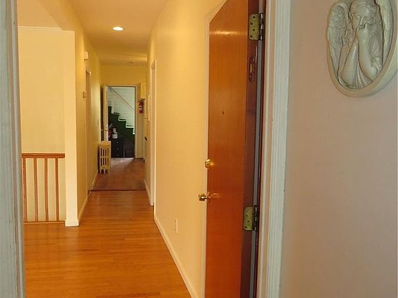 2nd image of 129 Convent Pl Floor 1
