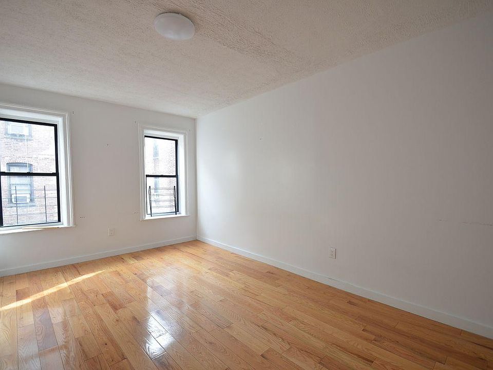 2nd image of 1065 Nelson Ave APT 1B
