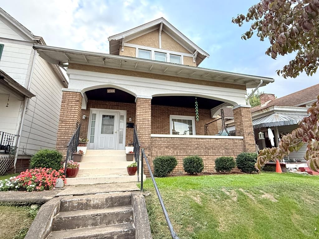 Real estate listing image