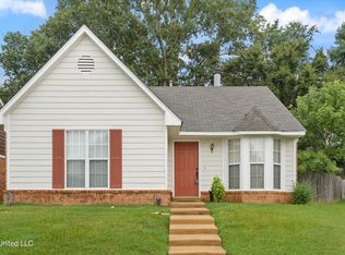 918 Charlotte Ln, Southaven, MS 38671