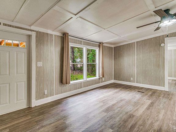 4th image of 3729 Legend Creek Dr