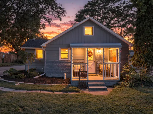230 S National St, Howell, MI 48843