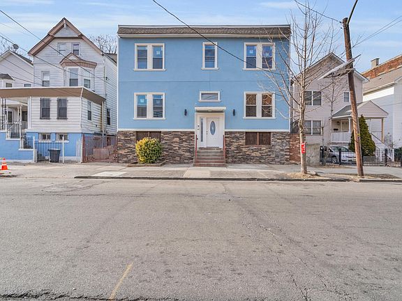 4th image of 243 Littleton Ave #A