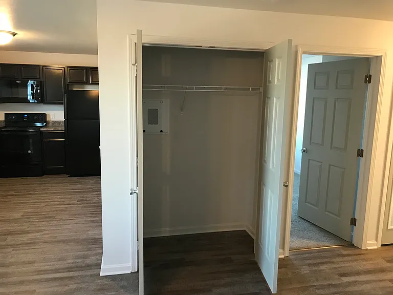 Parkside Manor Apartmens — Photo 22