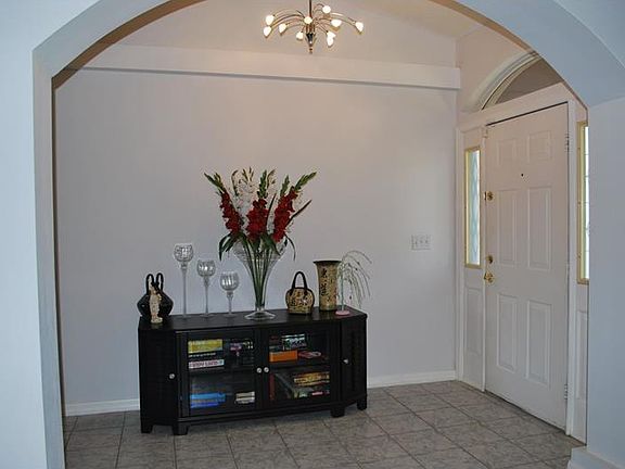 2nd image of 5817 Guenevere Ct