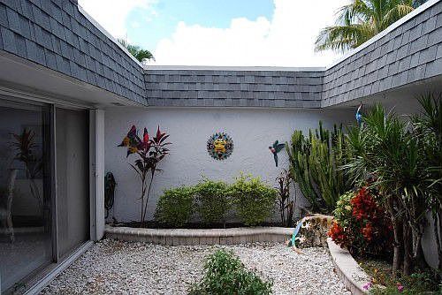 4th image of 5010 Banyan Ln