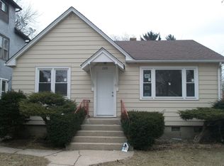 1535 Jackson St, North Chicago, IL