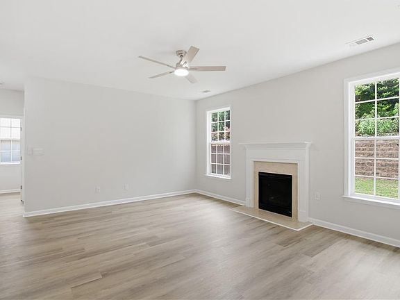 4th image of 4520 Creekside Cv