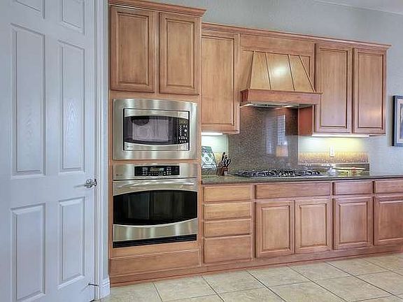 5th image of 2475 Belle Glade Ln