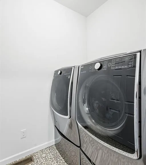 2332 Sand Cherry Dr — Photo 37