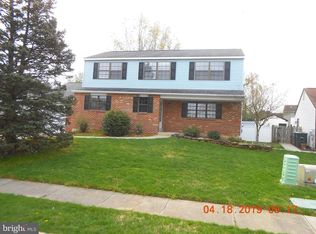 18 Flinthill Dr, Newark, DE 19702