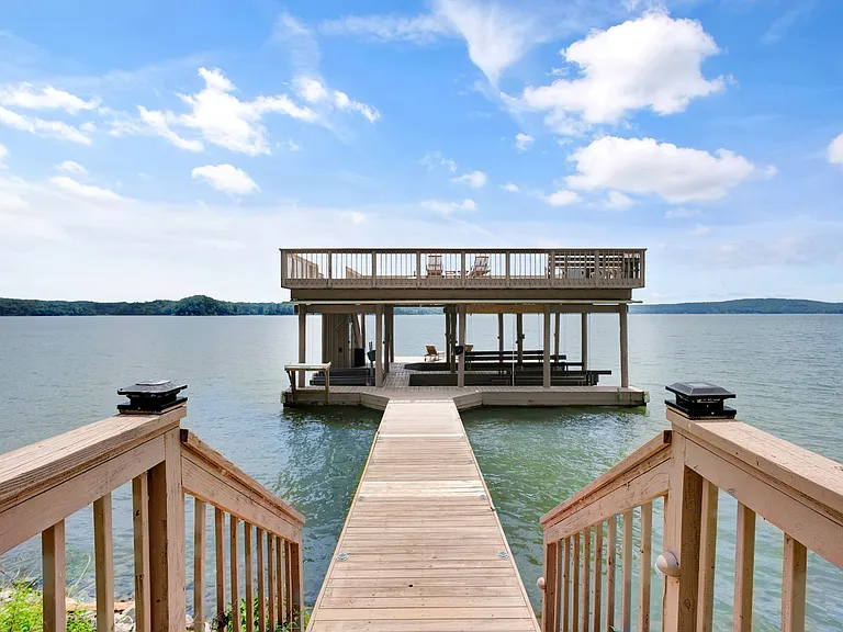 135 Nancy Point — Photo 4