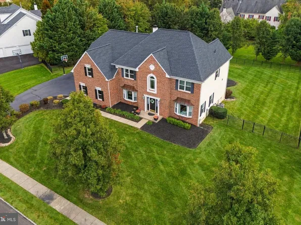 100 Bailey Dr, North Wales, PA 19454