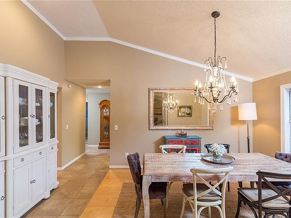 4th image of 513 Goodwood Dr