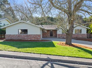4 Pimentel Ct, Moraga, CA 94556