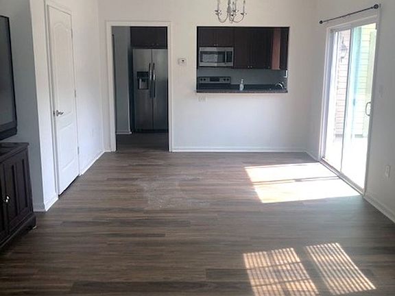 2nd image of 519 Hadleybrook Dr