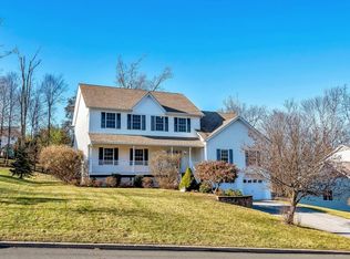 6 Kasch Ct, Monroe, NY 10950