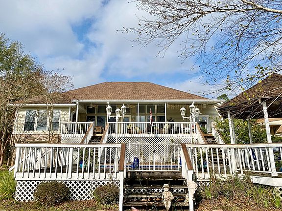 4th image of 551 W Lakeshore Dr
