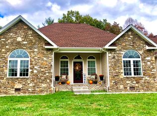 2606 Dungannon Rd, Coeburn, VA 24230