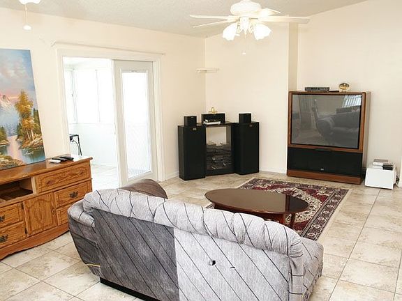 3rd image of 408 Grand Royal Cir