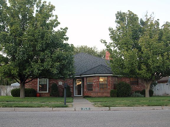 Exterior (Front View 2)