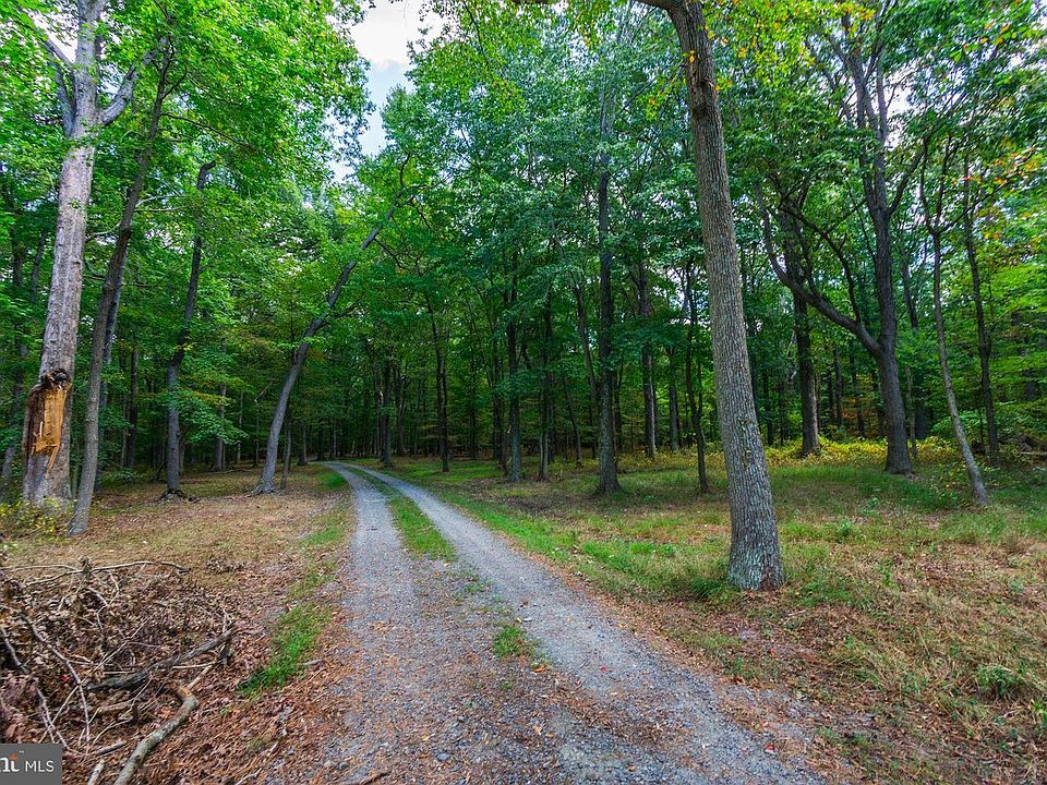 2nd image of Corsica Neck Rd
