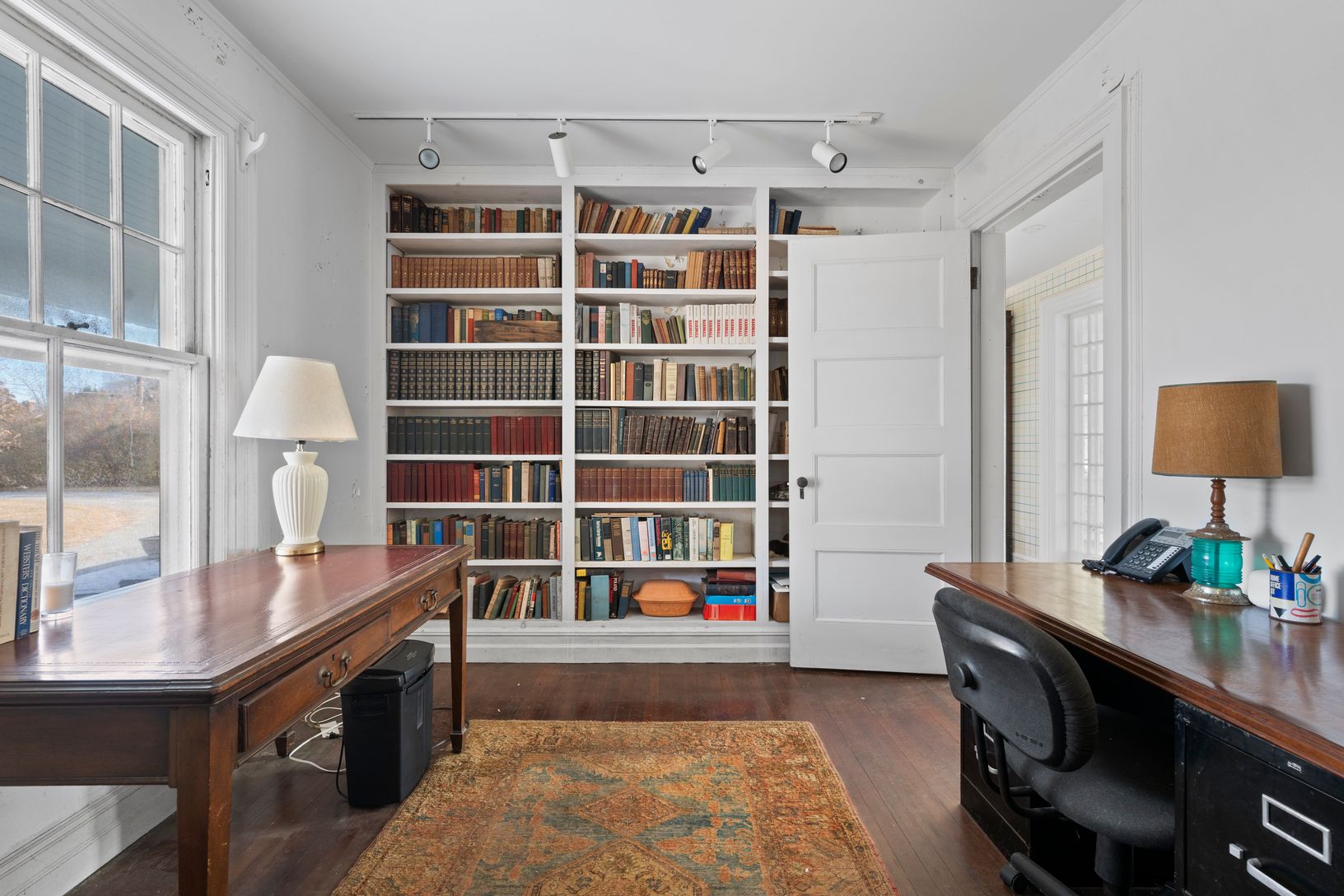  Private Office
