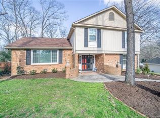 3927 Ashton Dr, Charlotte, NC 28210