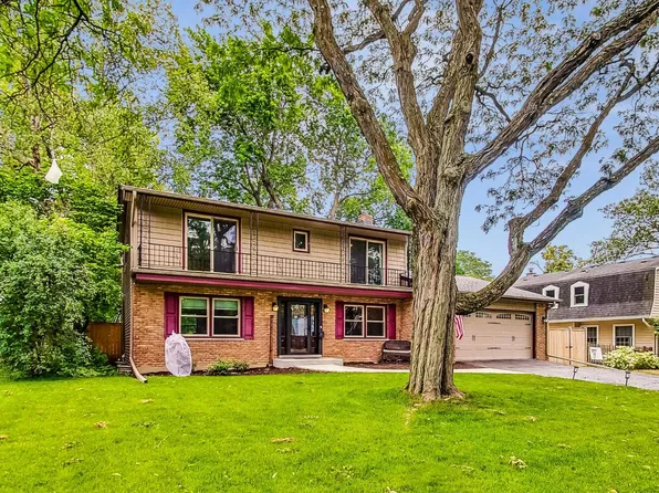 5829 Dearborn Pkwy, Downers Grove, IL 60516