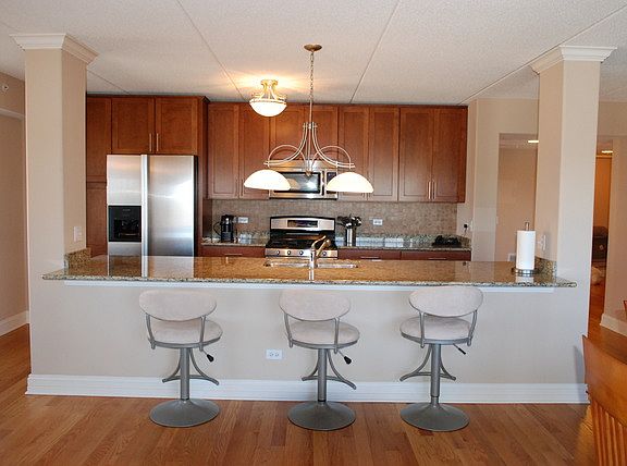 2nd image of 4833 N Olcott Ave Unit 312