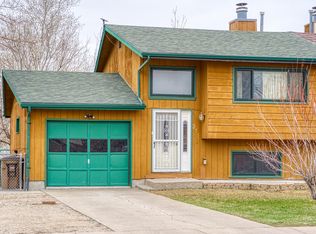 313 W Redwood St, Gillette, WY 82718