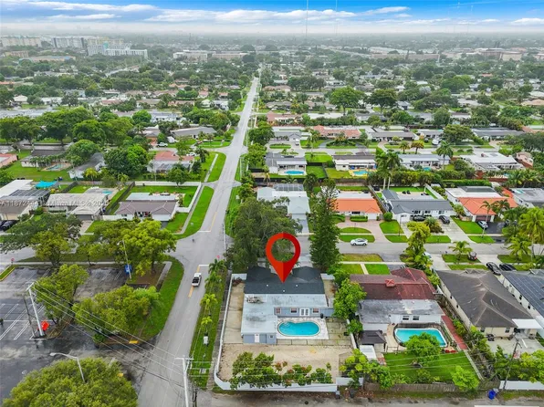 4801 Harrison St, Hollywood, FL 33021