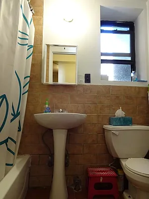 Rented by Authentic Realty | media 7