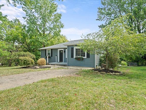 3rd image of 5916 McPicken Dr