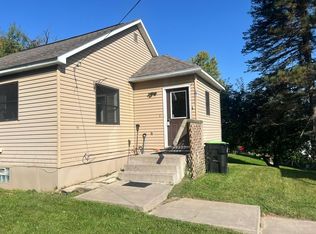 101 W 2nd St, Caspian, MI 49915