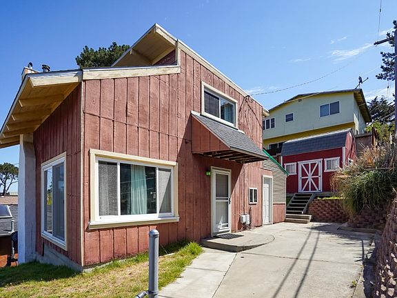 2nd image of 165 Santa Clara St