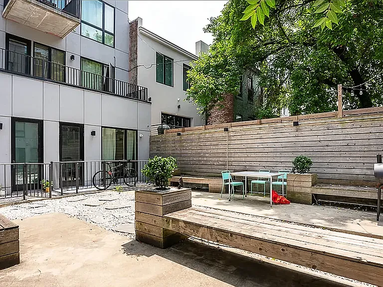 1499 Jefferson Ave #1L — Photo 14