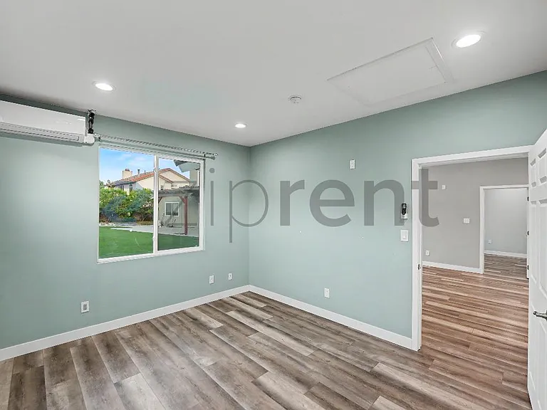 5594 Western Ave #ADU — Photo 11