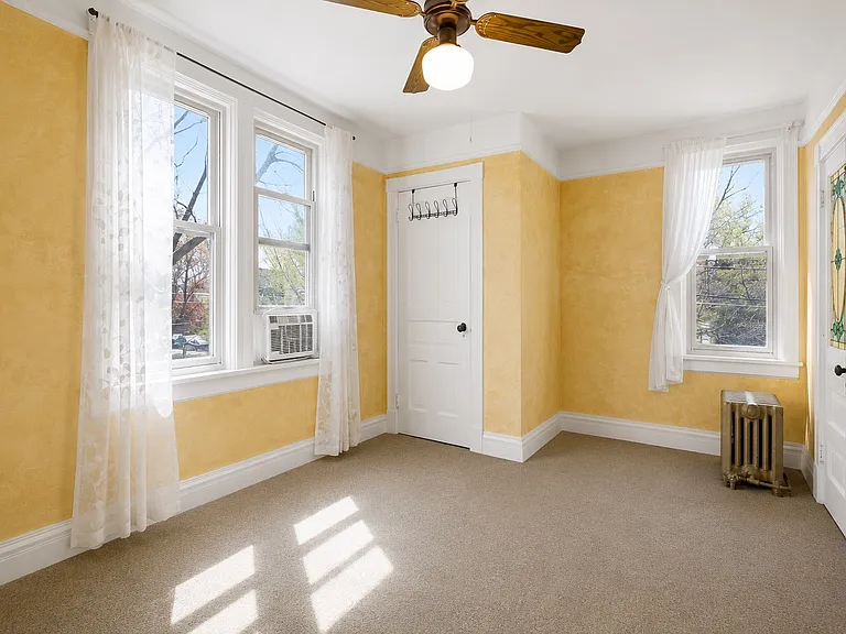 1201 Florence Ave — Photo 10