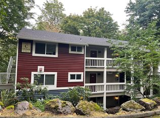 15244 SE 43rd Ct, Bellevue, WA 98006