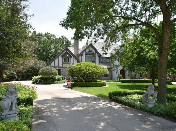 10532 North Gazebo Hill PARKWAY EAST East, Mequon, WI 53092