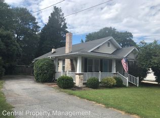 207 Pine St, Greer, SC 29650