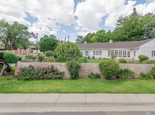 1011 Laurel Dr SE, Albuquerque, NM 87108