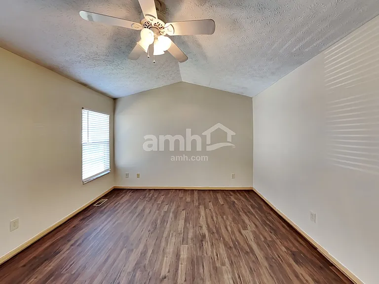 3969 Eastrise Dr — Photo 9