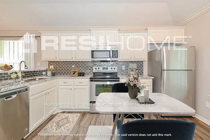 2513 Kirkley St — Photo 3