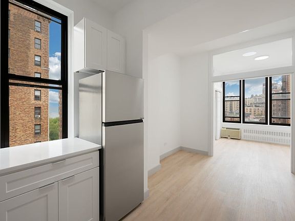 3rd image of 308 W 82nd St APT 5A